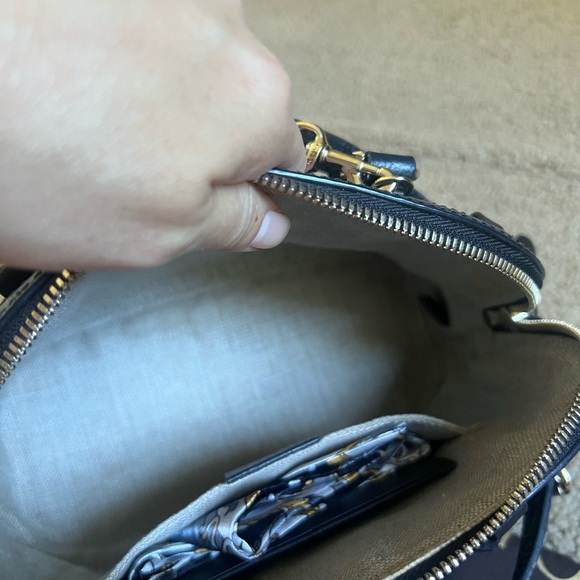 Gucci Alma BB Crossbody - Picture 9 of 10